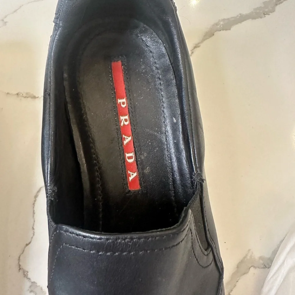 PRADA - Picture 10 of 10